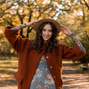 Dress for the Weather: Transitioning Your Style from Winter to Spring